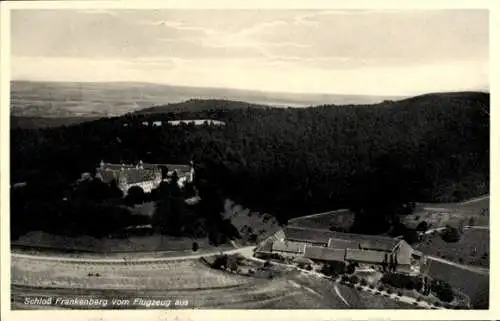 Ak Weigenheim in Mittelfranken, Schloss Frankenberg, Fliegeraufnahme