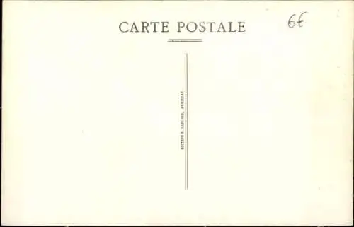 Ak Salers Cantal, Monument aux Morts
