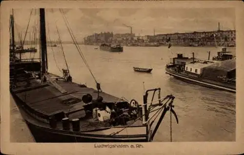 Ak Ludwigshafen am Rhein, Hafen, Schiffe, Stadtbild