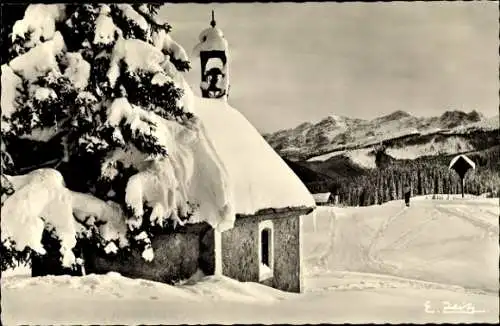 Ak Reit im Winkl Oberbayern, Winklmoos, Kapelle mit Loferer Steinberge, Schnee