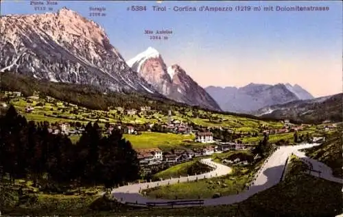 Ak Cortina d'Ampezzo Veneto, Gesamtansicht, Dolomitenstraße, Sorapis, Punta Nera