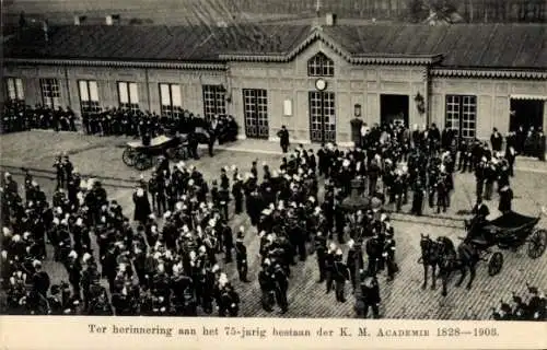 Ak Breda Nordbrabant Niederlande, 75. Jahrestag der KM Academy, 1903, Regiment auf dem Vorplatz
