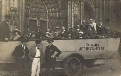 Foto Ak Köln am Rhein, Dahmen's Auto-Rundfahrt, Autobus vor dem Dom