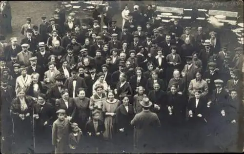 Foto Ak Bad Bertrich an der Mosel Eifel, Gruppenbild