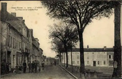 Ak L'Absie Deux Sèvres, La Place et la Grande Rue