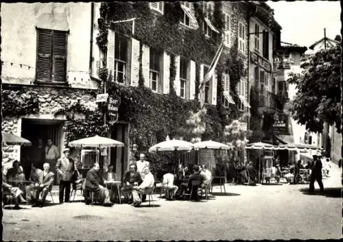 Ak Levens Alpes Maritimes, Place de la Republique et l'hotel Malaussena