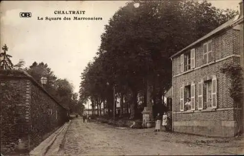 Ak Chaltrait Marne, Le Square des Marronniers