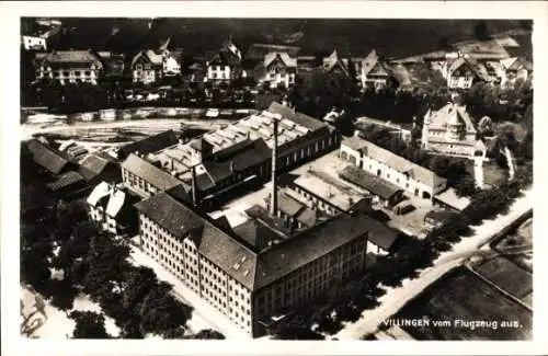 Ak Villingen im Schwarzwald, Fliegeraufnahme, Fabrik