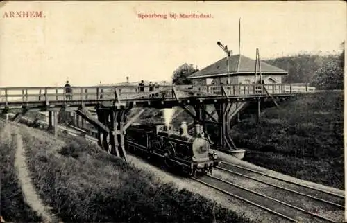 Ak Arnhem Gelderland Niederlande, Eisenbahnbrücke in der Nähe von Mariendaal