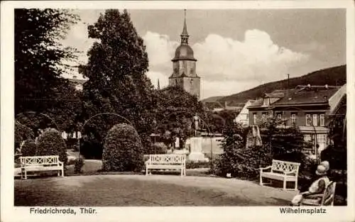 Ak Friedrichroda im Thüringer Wald, Wilhelmsplatz, Kirchturm