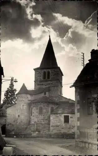 Ak Menet Cantal, Romanische Kirche