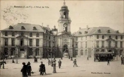 Ak Rennes Ille et Vilaine, Rathaus, Straßenbahn