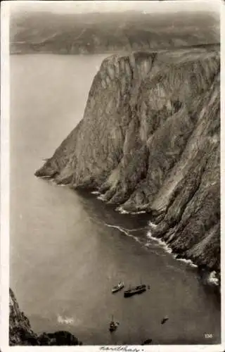 Ak Hornviken Nordkap Norwegen, Dampfschiffe auf dem Meer, Berge