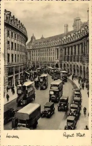 Ak Greater London, Blick auf den Verkehr auf der Regent Street