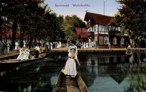 Ak Wotschofska Lübbenau Spreewald, Restaurant Wotschofska, Frauen in Spreewälder Tracht