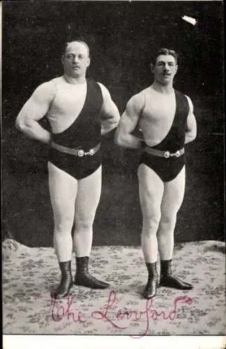 Künstler Ak The Leofondi, muskulöse Männer, Artisten