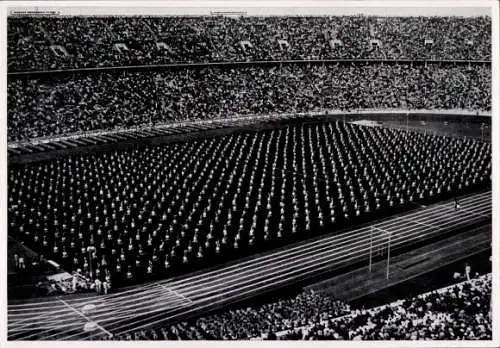 Sammelbild Olympia 1936, Gymnastikvorführungen der schwedischen Turner im Olympiastadion