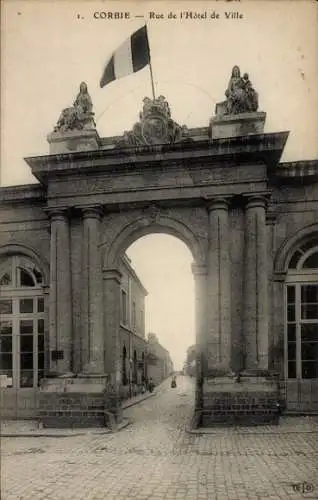 Ak Corbie Somme, Rue de l'Hotel de Ville