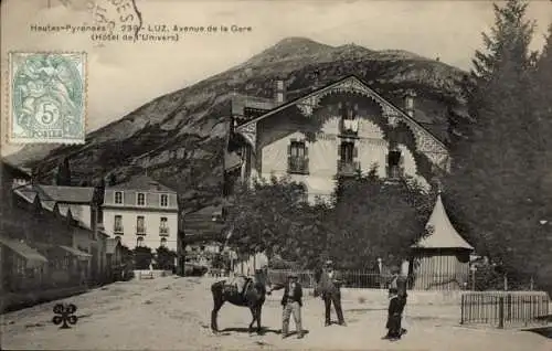 Ak Luz Saint Sauveur Hautes Pyrénées, Avenue de la Gare, Hotel de l'Univers, Berg