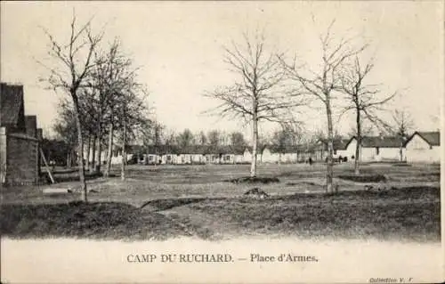 Ak Camp du Ruchard Indre et Loire, Place d'Armes