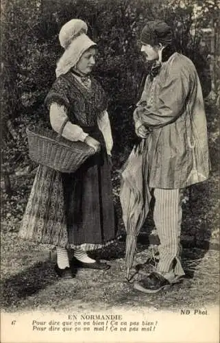 Ak Calvados Normandie, Normandische Tracht, Gespräch, Dame mit Korb, Mann mit Sonnenschirm