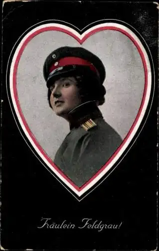 Passepartout Ak Fräulein Feldgrau, Frau in Uniform, Herz