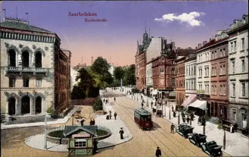 Ak Saarbrücken im Saarland, Blick in die Reichsstraße, Café, Straßenbahn