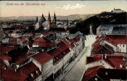 Ak Fulda in Hessen, Totalansicht, Blick von der Pfarrkirche, Kirchtürme