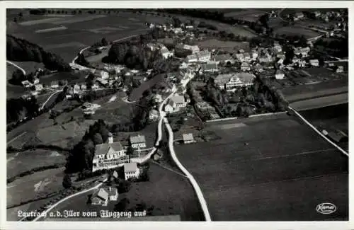 Ak Lautrach in Schwaben Unterallgäu, Fliegeraufnahme