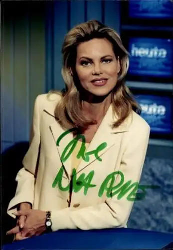 Ak Moderatorin Nina Ruge, Portrait, Autogramm