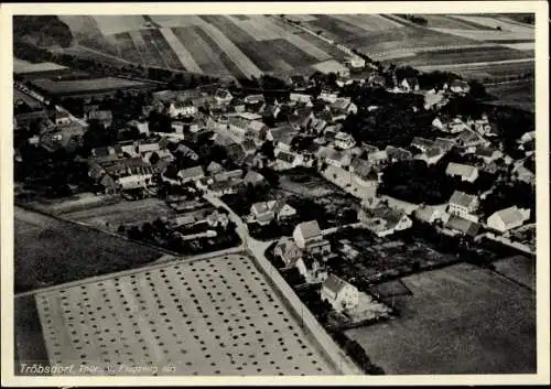 Ak Tröbsdorf Weimar in Thüringen, Fliegeraufnahme, Gasthaus Erholung