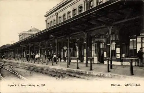 Ak Zutphen Gelderland, Bahnhof