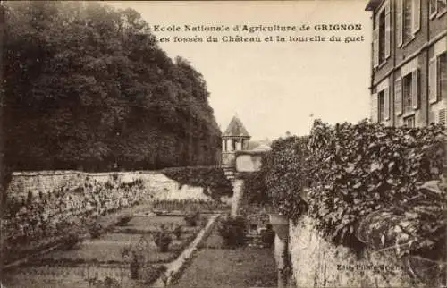 Ak Thiverval Grignon Yvelines, Ecole Nationale d'Agriculture, Fosses du Chateau, tourelle du guet