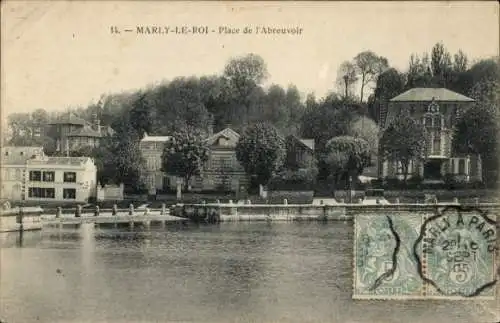 Ak Marly le Roi Yvelines, Place de l'Abreuvoir