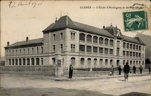 Ak Cluses Haute Savoie, L'Ecole d'Horlogerie et de Mecanique