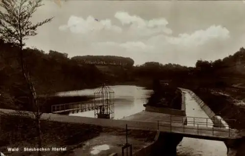 Ak Wald im Rheinland Solingen, Ittertal, Staubecken