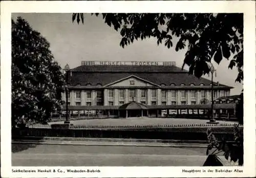 Ak Biebrich am Rhein Wiesbaden, Sektkellerei Henkell und Co, Hauptfront vor der Wiesbadener Allee