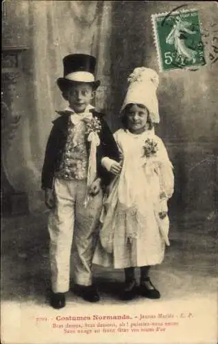 Ak Normandie, Kinder in Volkstrachten, Porträt