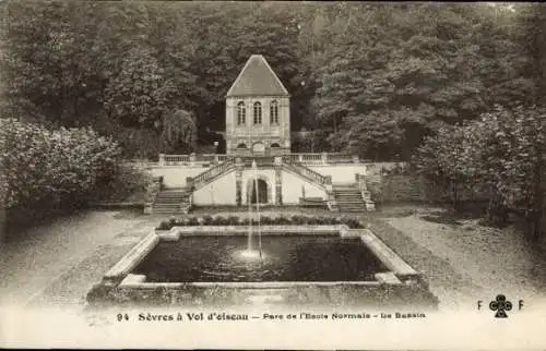 Ak Sèvres Hauts de Seine, Ecole Normale, Park