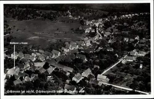 Ak Schwann Staubenhardt im Schwarzwald, Gasthaus Zur Sonne, Fliegeraufnahme