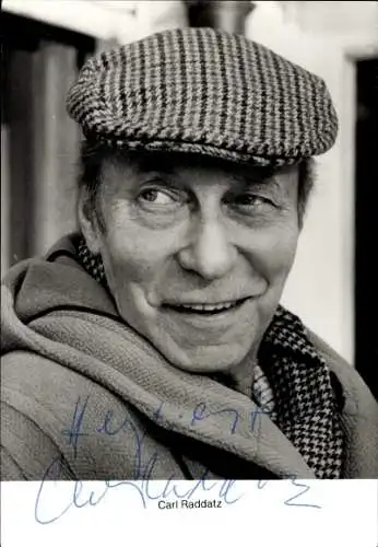 Ak Schauspieler Carl Raddatz, Portrait mit Mütze, Autogramm