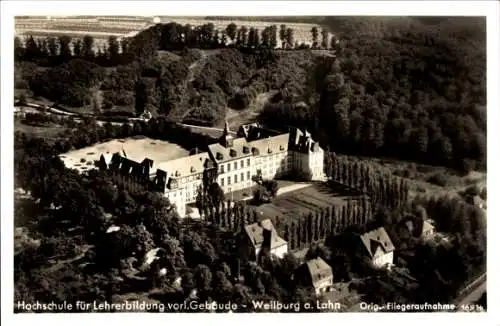 Ak Weilburg an der Lahn Hessen, Hochschule für Lehrerbildung, Vorl.Gebäude, Fliegeraufnahme