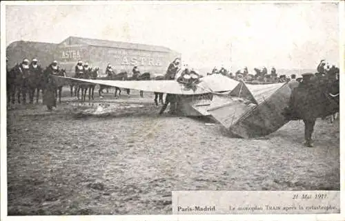 Ak Paris-Madrid 1911, monoplan Train apres la catastrophe