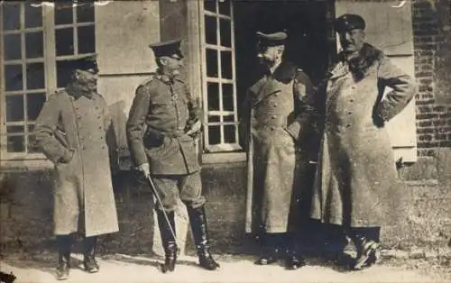 Foto Ak Deutsche Soldaten in Uniformen