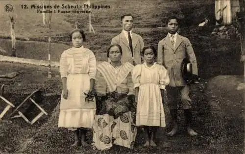 Ak Philippinen, Missions de Scheut, Famille I Fugao convertie