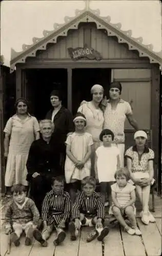 Ak Cayeux sur Mer Somme, Groupes de la Plage