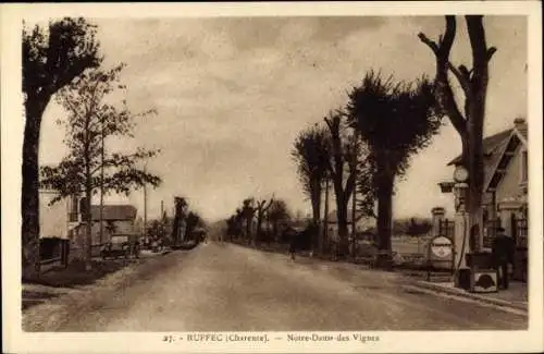 Ak Ruffec Charente, Notre Dame des Vignes