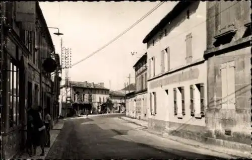 Ak Roullet Charente, Rue Principale