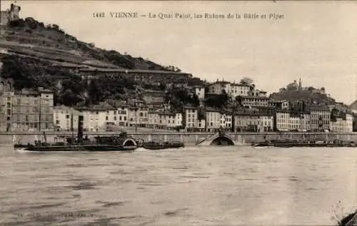 Ak Vienne Isère, Le Quai Pajot, les Ruines de la Batie et Pipet