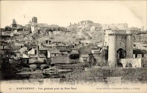 Ak Parthenay Deux Sèvres, Vue generale prise du Pont Neuf